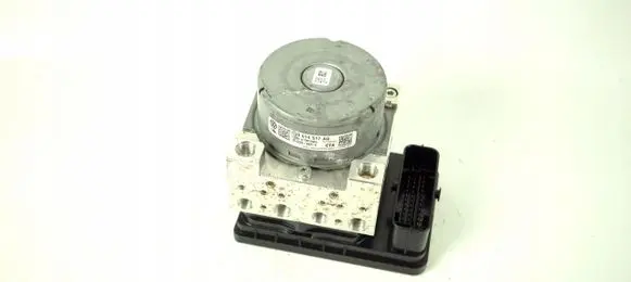 Volkswagen Golf III ABS Pump 5Q0614517AQ