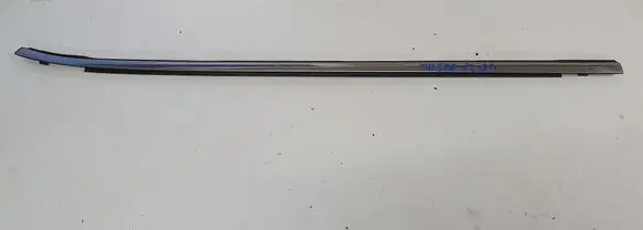 Nissan Pulsar Rear door trim (molding)