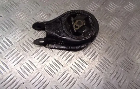 Ford Focus Engine mount vacuum valve 3M516P082