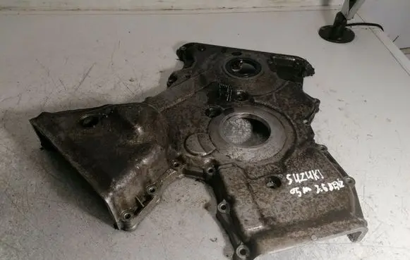 Suzuki Grand Vitara I Timing chain cover 