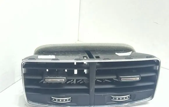 Rear air vent grill