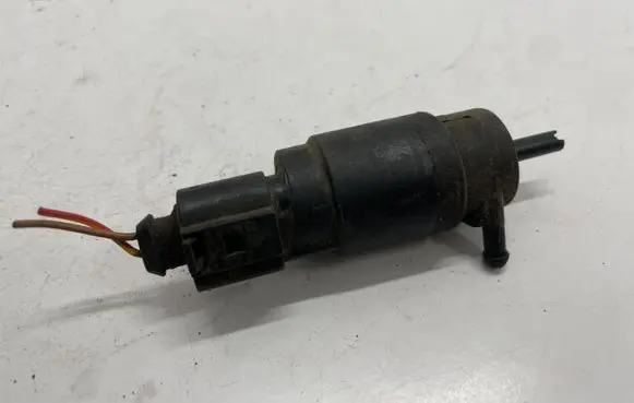 Mercedes-Benz E W211 Windscreen/windshield washer pump