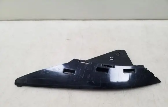 Mercedes-Benz CLA C118 X118 Front bumper mounting bracket A1188854900