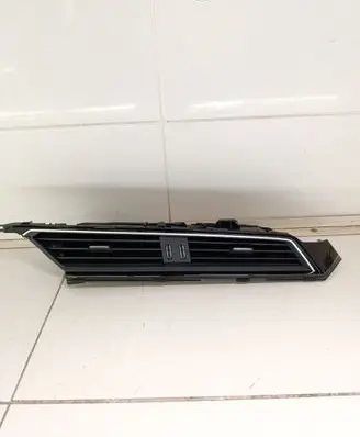 Audi e-tron Dash center air vent grill 4KL820951 4KL820951B 10996005