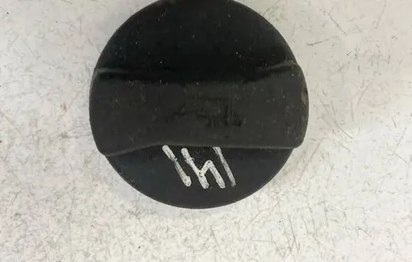 Volkswagen Golf IV Oil filler cap 06A103485C
