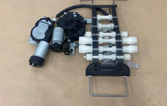 Bentley Continental Seat adjustment motor 8901013 022005102100360 2005102100360