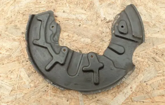 Audi A4 S4 B6 8E 8H Front brake disc dust cover plate 
