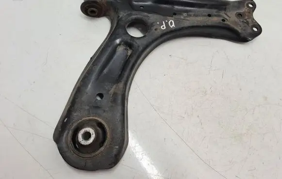 Skoda Fabia Mk3 (NJ) Front lower control arm/wishbone 6R0407152F