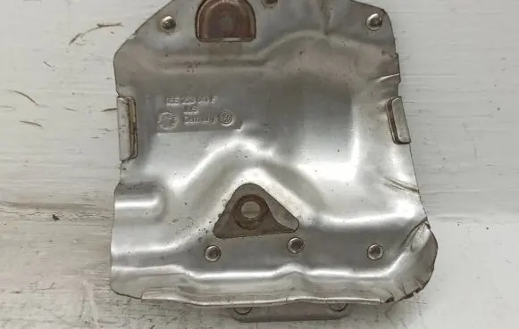 Seat Ateca Heat shield in engine bay 05E253041F