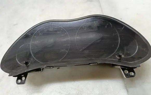 Toyota Avensis T250 Speedometer (instrument cluster) 8380005630H MB2574109865