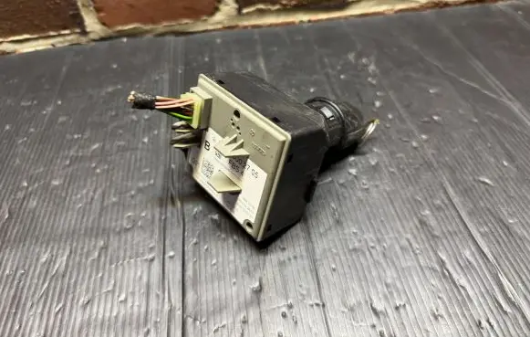 Mercedes-Benz Vito Viano W447 Ignition lock A4479002705 10047025 1012387100