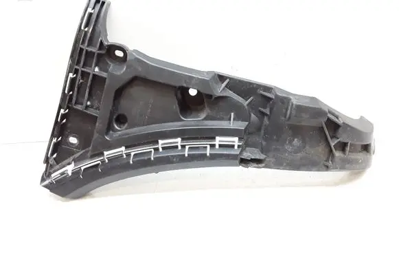 Volvo XC90 Front bumper mounting bracket 30698129