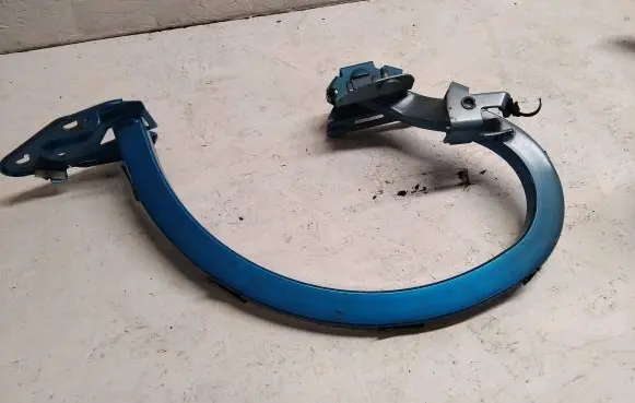 BMW 2 F44 Tailgate/trunk/boot hinge 7475024