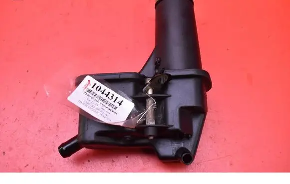 Volkswagen PASSAT B5 Power steering fluid tank/reservoir 2D0422371