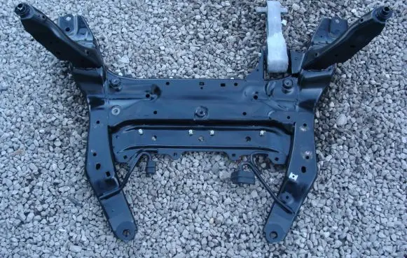 BMW 1 F40 Rear axle beam with reductor 6872729-05
