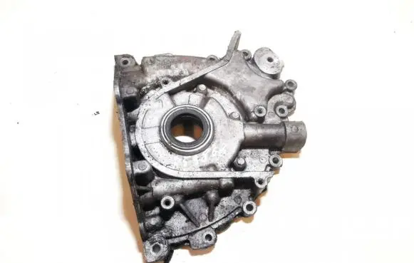 Peugeot 607 Oil pump 4r8q6600ac