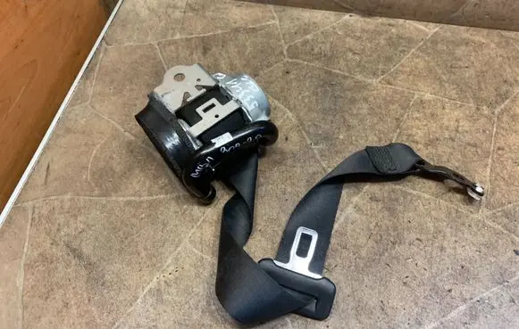 Mercedes-Benz GLC X253 C253 Rear seatbelt 34134623 34212591A