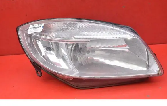 Skoda Fabia Mk2 (5J) Headlight/headlamp 