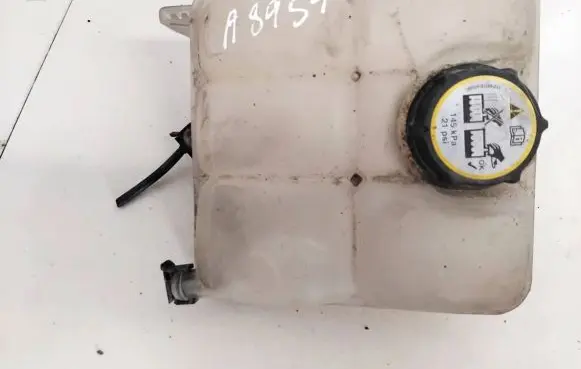 Ford Focus Coolant expansion tank/reservoir 8V618K218AE 8V61-8K218AE