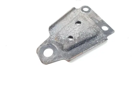 Volvo S90, V90 Fender mounting bracket 31353977