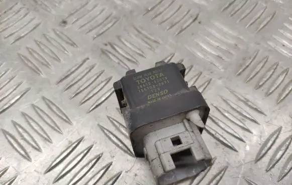 Toyota RAV 4 (XA30) Glow plug pre-heat relay 2861067010