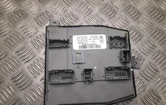 Mercedes-Benz GLE W167 Comfort/convenience module A1679000308