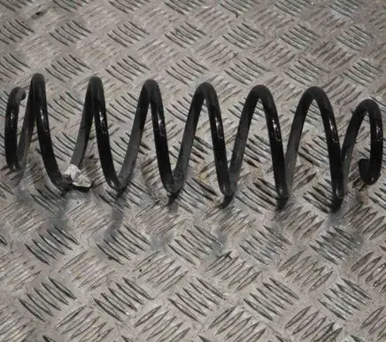 Volkswagen Golf VII Rear coil spring