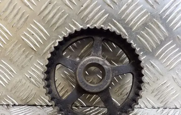 Volkswagen Golf IV Camshaft pulley/ VANOS 038109111A