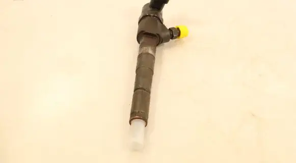 Alfa Romeo 159 Fuel injector 0445110213