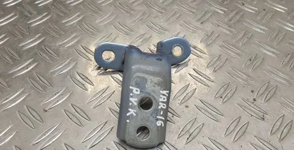 Toyota Yaris Front door upper hinge