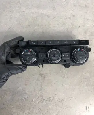 Volkswagen Tiguan Climate control unit 5NB907044J 901560720022 B01175028