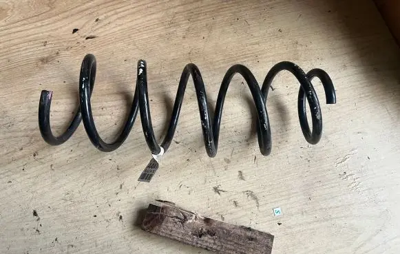 Chevrolet Spark Front coil spring 96682474