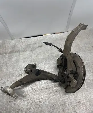 Volvo XC90 Front wheel hub spindle knuckle