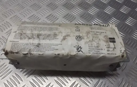 Skoda Fabia Mk1 (6Y) Steering wheel airbag 6Q0880204E