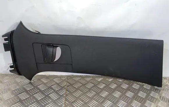 Volvo XC40 (B) pillar trim (top) 31457493