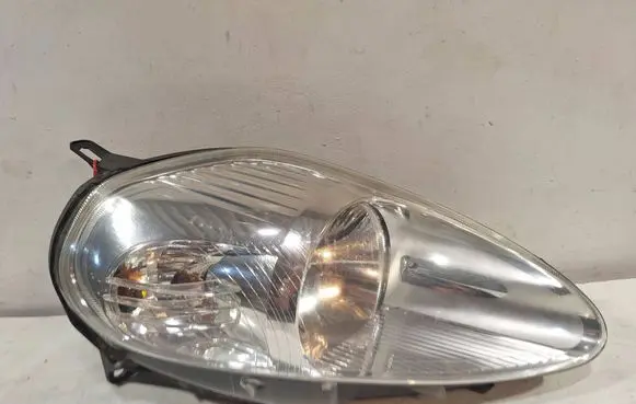 Fiat Grande Punto Headlight/headlamp