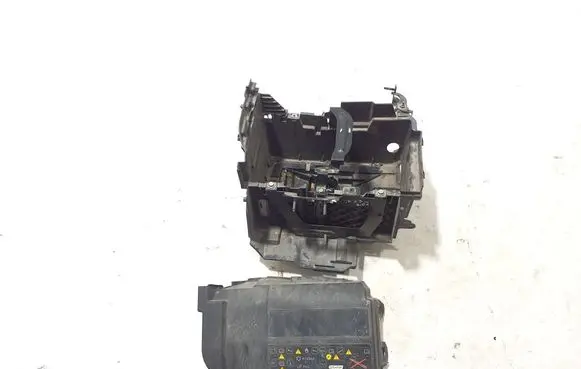 Renault Trafic III (X82) Battery bracket 244465684R