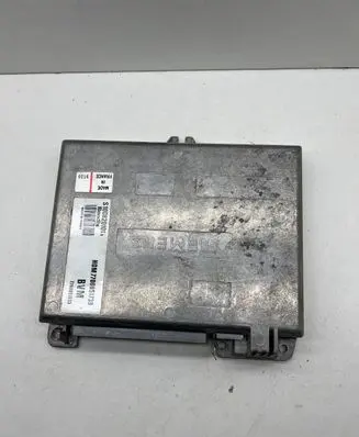 Renault Espace II Engine control unit/module 7700851739 7700851633 S100820101