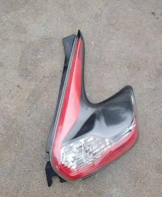 Nissan Juke I F15 Rear/tail lights 26550BV80B L90132964 04102017