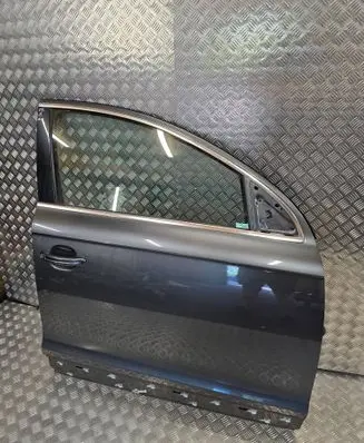 Audi Q7 4L Front door