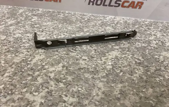 Volvo XC90 Headlight/headlamp mounting bracket 8637181