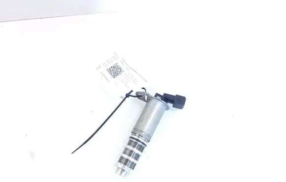 BMW X5 E70 Camshaft vanos timing valve 7585776 11367585776