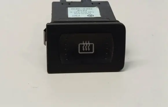 Volkswagen Golf IV Windscreen/window heater switch 1J0959621C