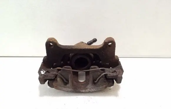 Skoda Superb B6 (3T) Front brake caliper