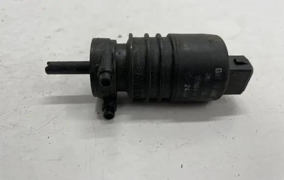 Opel Astra J Windscreen/windshield washer pump