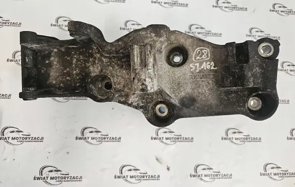 Opel Vivaro Generator/alternator bracket 
