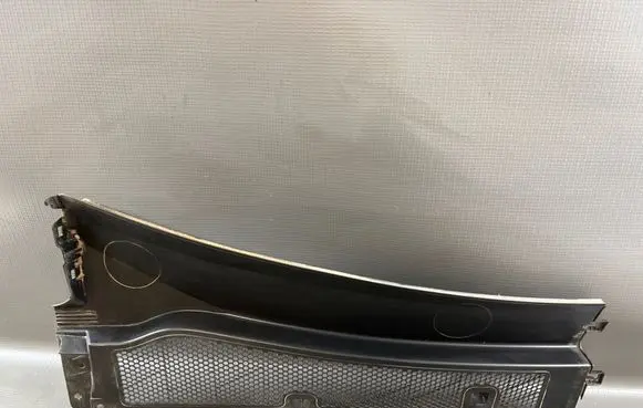 Peugeot 208 II Wiper trim 9830472380 9820794480