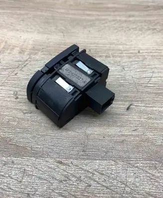 Audi A6 S6 C6 4F Glove box opening button 4F2927227A