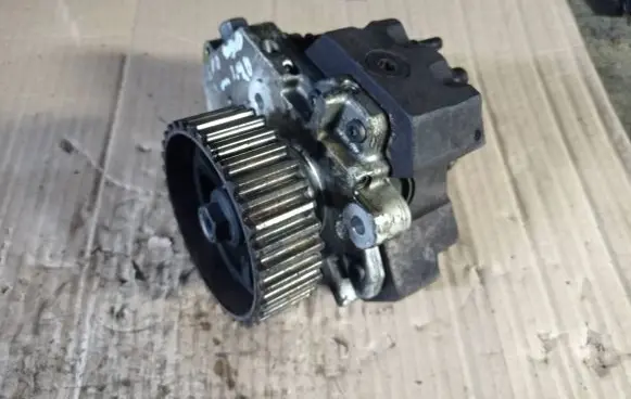 Renault Scenic II - Grand scenic II Fuel injection high pressure pump 0445010087 8200342594