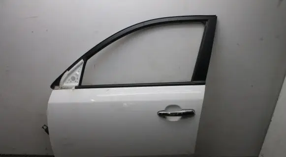 KIA Sorento Front door